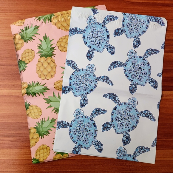 Other - ✨️Tropical Poly Mailers- Pineapple & Sea Turtles Set of 20, 10"x13" ✨️